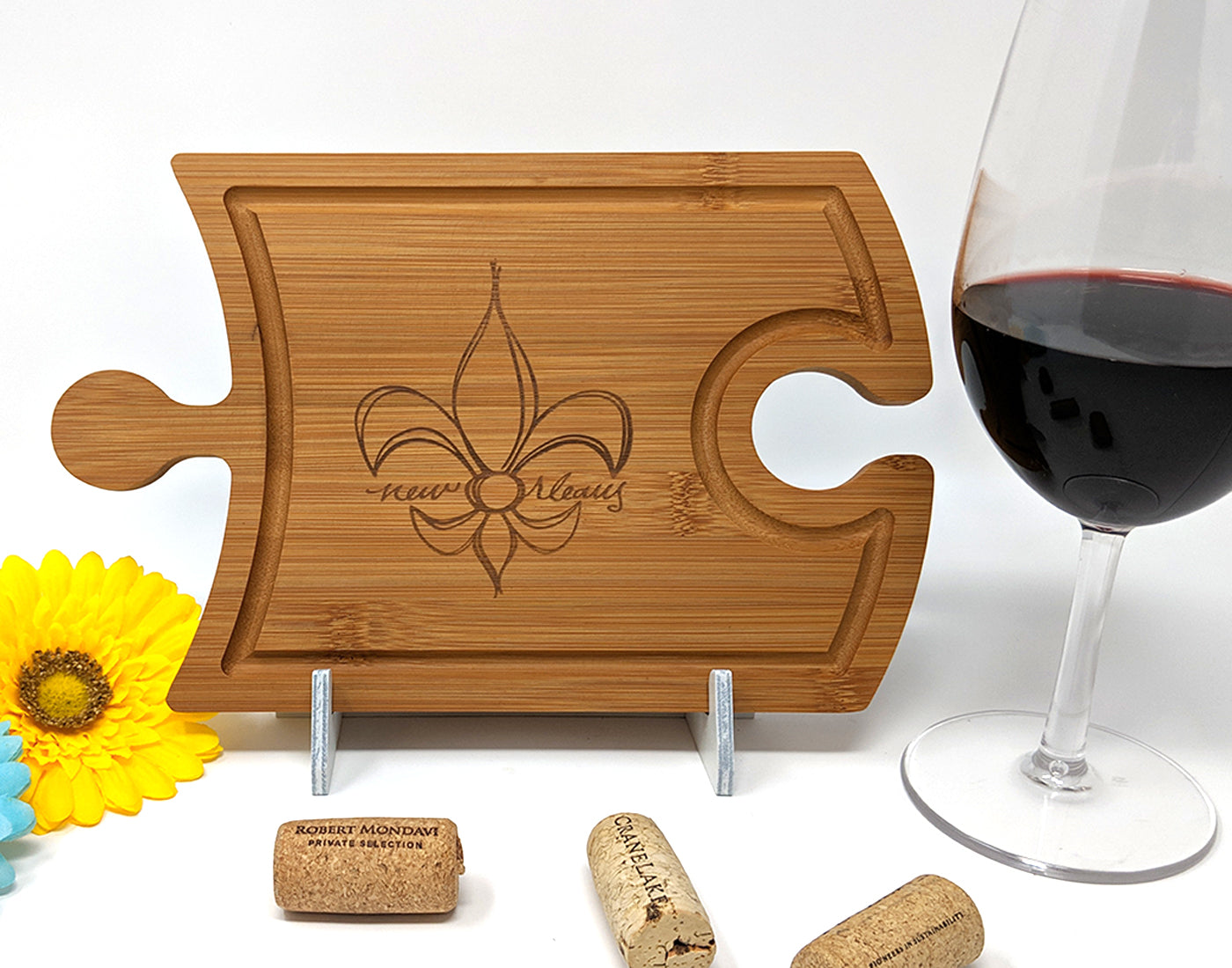 NOLA Fleur De Lis Etched Cheese and Wine Tray